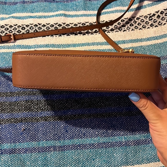 Michael Kors Jet Set Large Logo Crossbody Bag - Picture 3 of 6